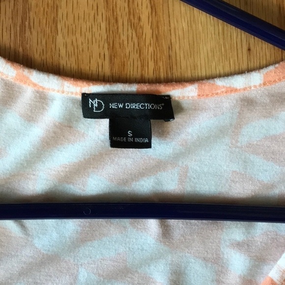 NEW Directions Sleeveless Top - Picture 5 of 6